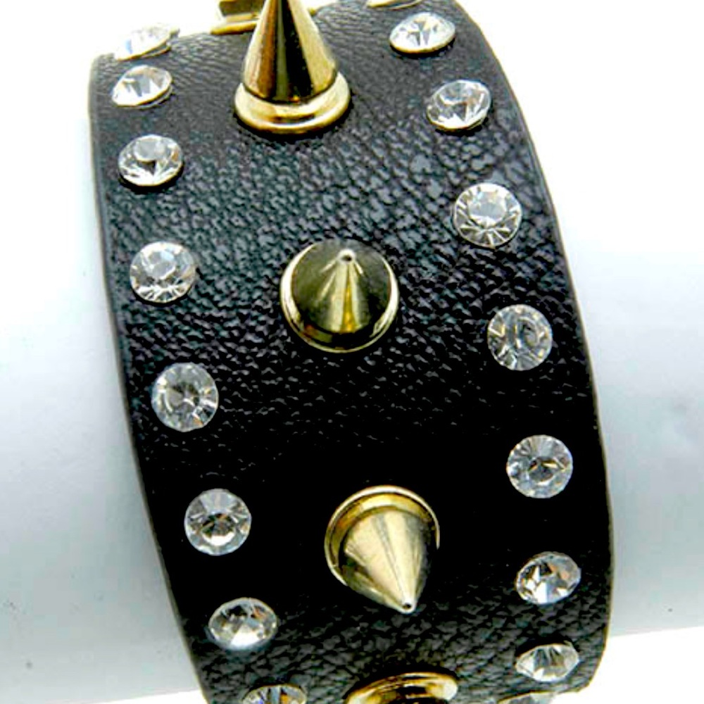 Black Spiked Bracelet!!